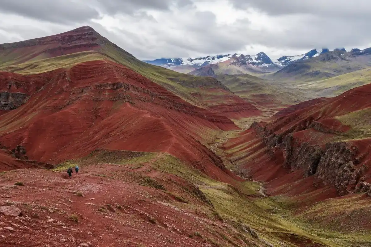 Red Valley Peru beside the Vinicunca rainbow mountain trail